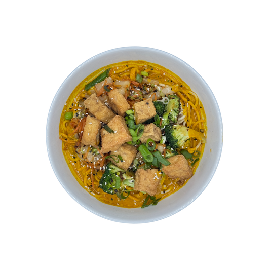 Asiatische Mie-Nudeln Tofu Curry